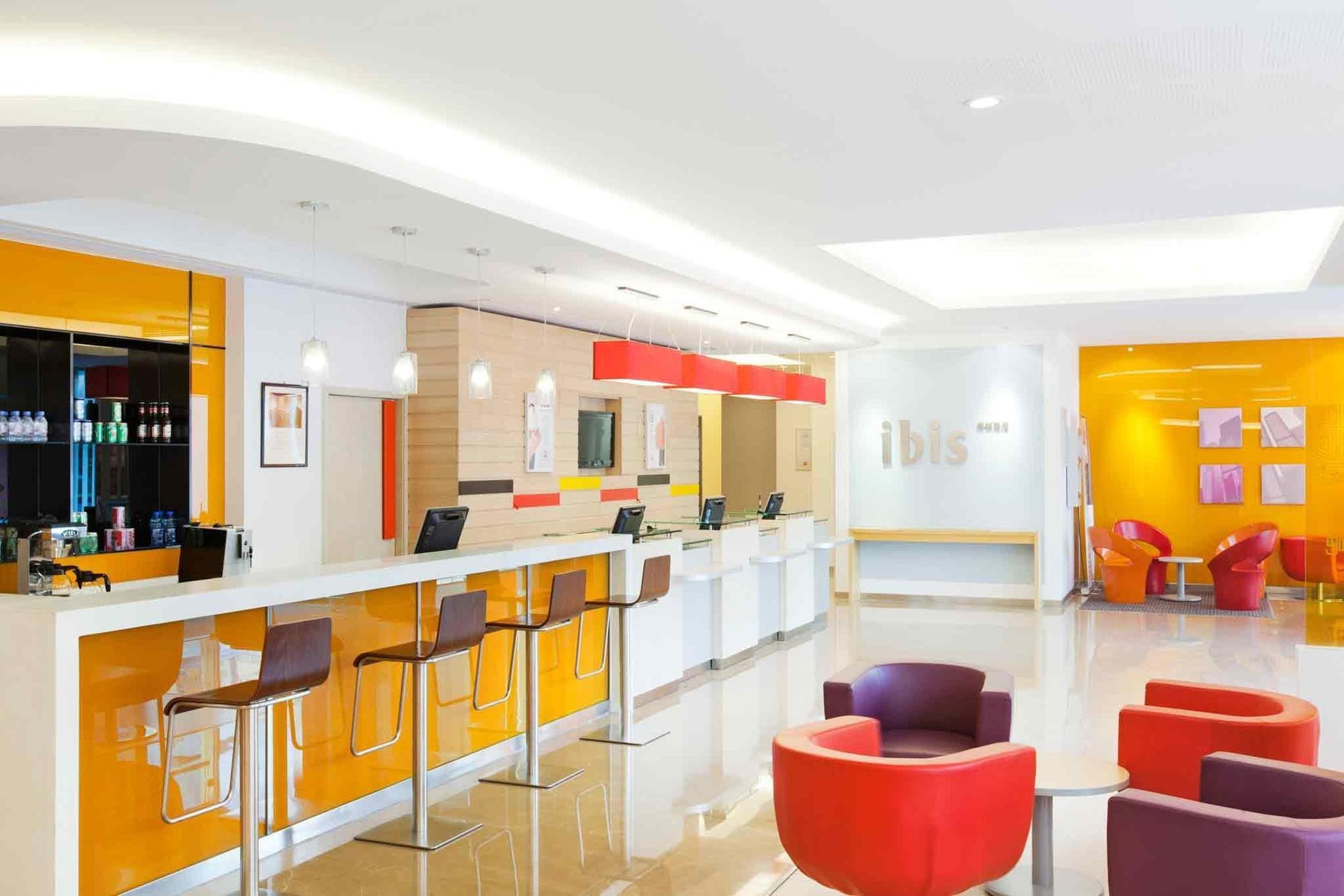 Ibis Ningbo Qianhu Plaza Hotel Exterior photo